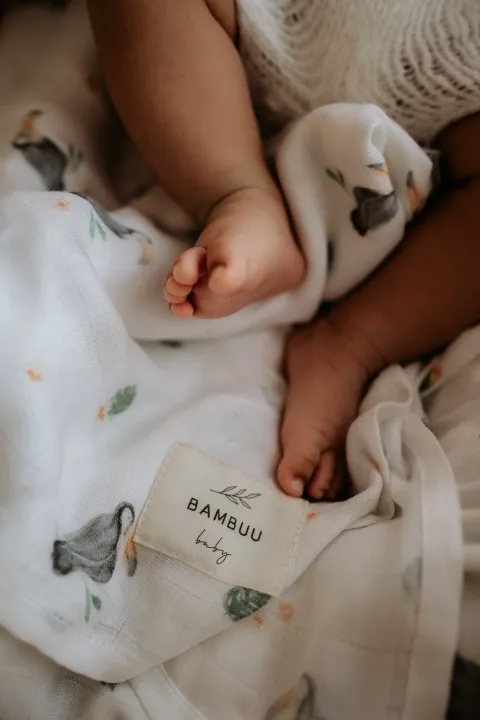 100% Bamboo Swaddle - Toucan – photo 2