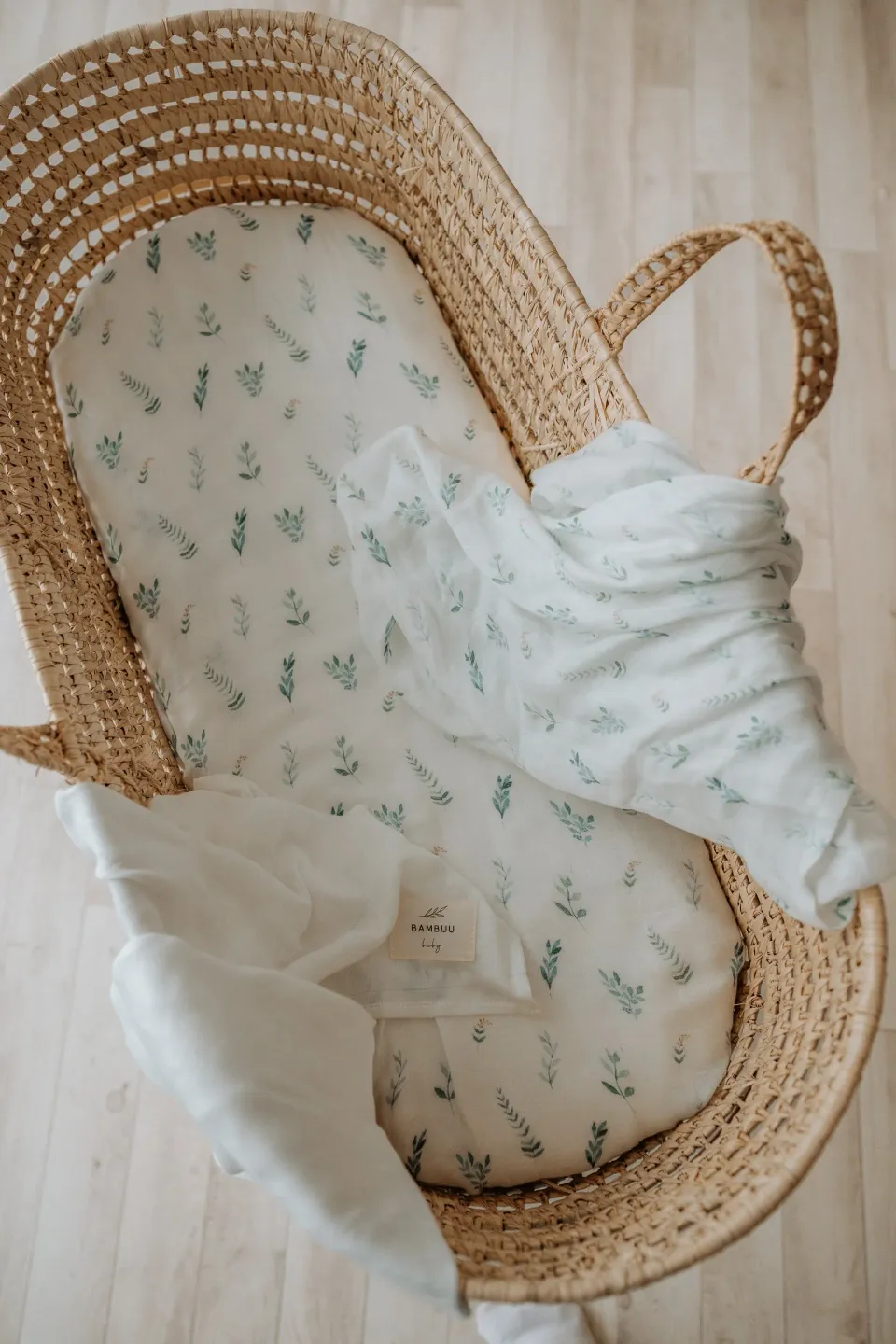 Fitted Bassinet Sheet- Botanical